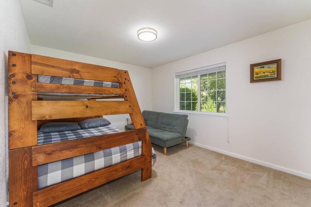 Acorn House - Charming House In Green Heaven With Pool Table With Lovely Backyard Oakhurst Exterior foto