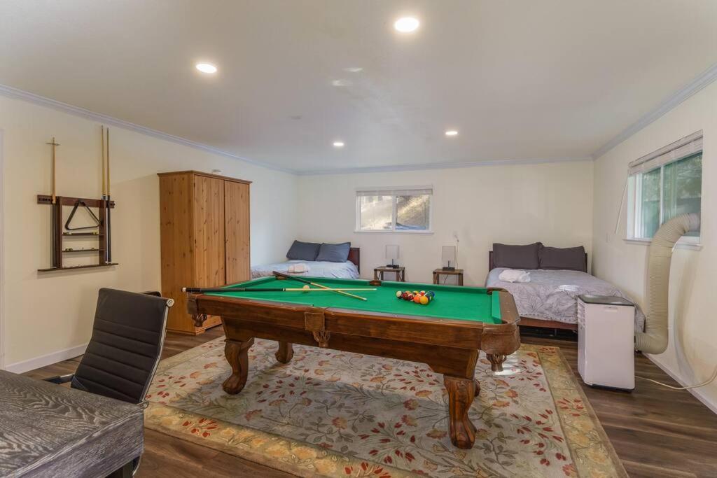 Acorn House - Charming House In Green Heaven With Pool Table With Lovely Backyard Oakhurst Exterior foto